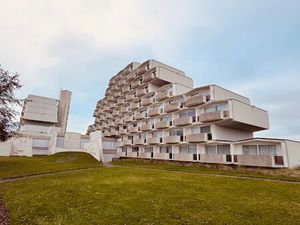 Gerenoveerd en instapklaar appartement met terras en 2 slaapkamers.