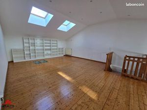 Appartement 8 pièces 220 m²