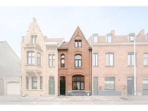 Karaktervol  gerenoveerde burgerwoning in Nieuwpoort (Vernieuwbouw - Epeil 7) – 4 slaapkam