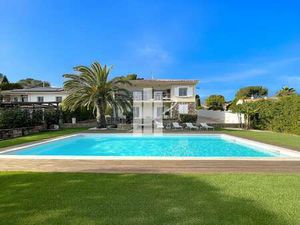 Villa de luxe à vendre à Saint-Raphaël : 1 045 000€ | 190m²