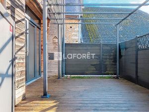 Maison T7 près de SAINT VIT à vendre