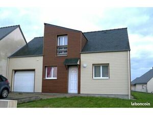 Maison en bois avec jardin