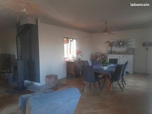 Maison 140 m² - 4 chambres - St Etienne des Oullières