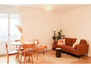 T2 meublé lumineux à 2 minutes de la ligne L