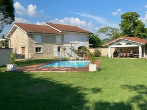 Coup de cœur : magnifique maison en pierre 210 m² avec piscine - À louer