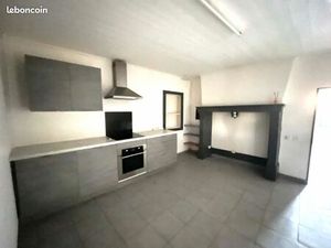 Maison à louer avec jardin et garage