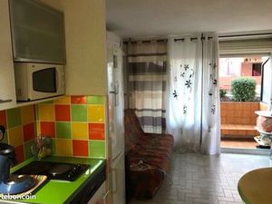 Studio meublé avec bail d’un an