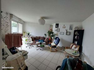 T2  14 rue de la brasserie 44100 nantes