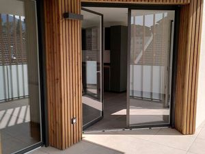 Location T2 Annecy Novel