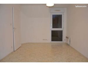 T1 bis belle beille proche Carrefour Grand Maine