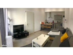 T2 HYÈRES avec parking