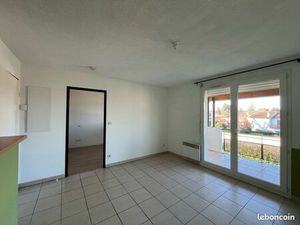 T2 dans résidence avec piscine