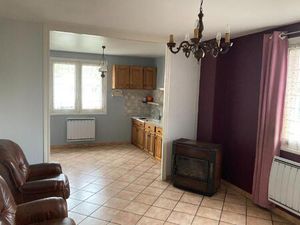 Vente maison 5 pièces 91 m² Champs-sur-Tarentaine-Marchal (15270)