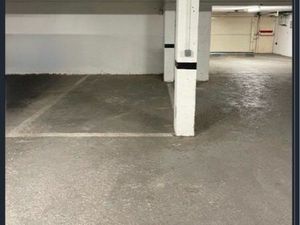 Place de parking souterrain sécurisée voiture + scooter