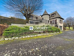 Maison T2 Montsalvy à vendre