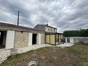 Vente maison 4 pièces 88 m² La Gripperie-Saint-Symphorien (17620)