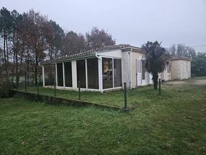 Vente maison 4 pièces 121 m² Le Fouilloux (17270)