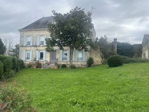 Vente maison 11 pièces 318 m² Saint-Thomas-de-Conac (17150)