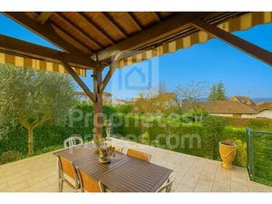 Maison familiale de 203m² avec grand terrain  sous sol  proche tennis