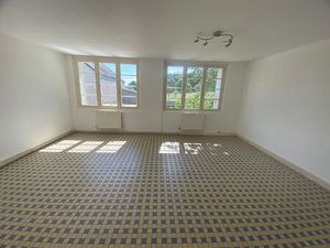 A LOUER : Appartement de 90 m² à MONTEAUX