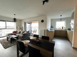 Te huur: Ruim en lichtrijk appartement met garage – Harelbeke