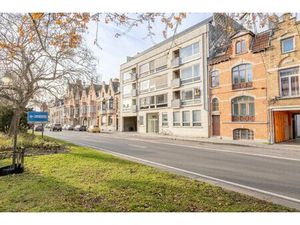 Gesloten garagebox aan de Ezelpoort te Brugge