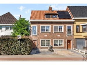Huis te koop in Waregem met 4 slaapkamers