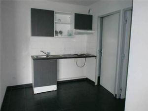 Location Appartement 3 pièces 55m² CHANTELOUP LES VIGNES 78570