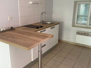Location appartement 1 pièce 27 m² à Brest (29200)