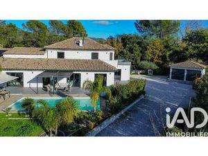 Vente Maison Piscine à Roquebrune-sur-Argens (83380) : à vendre Piscine / 285m² Roquebrune