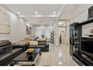 Huis te koop in Berchem met 4 slaapkamers