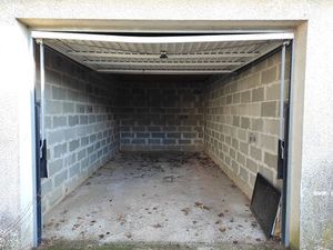 Vente garage 45 m² Pomerol (33500)