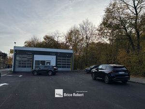 À louer - Local commercial sur terrain indépendant à usage mixte  bénéficiant d'une forte 