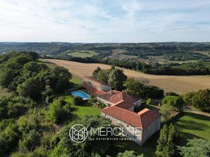 Propriété à Colayrac-Saint-Cirq