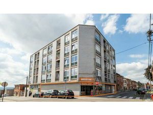 Surface commerciale à louer à Rue du XV Août  154 Ans (VBD64545)