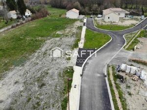 Vente terrain 800 m² Vertheuil (33180)