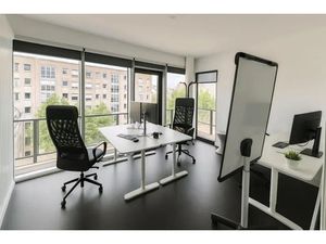 Bureaux à louer ou à vendre à Nantes centre plateau de 1000m2 lumineux