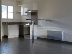 Location Maison 4 pièces 71m² LA CHAPELLE ST MESMIN 45380