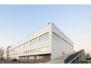 LOCAUX d'ACTIVITE RESTRUCTURES à LOUER à partir de 750 m² à GENNEVILLIERS