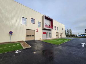 Petites cellules d'activités neuves à louer