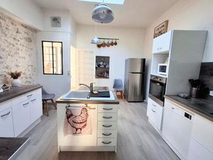 Vente maison 7 pièces 225 m² Cartelègue (33390)
