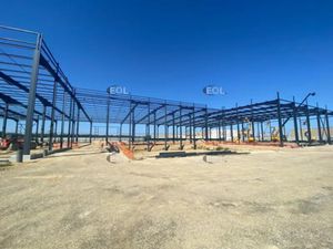 A LOUER - Entrepôt avec bureaux de 5 880 m² à Croissy-Beaubourg (77)