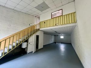 A louer - local d'activité/entrepôt avec bureaux de 130 m²