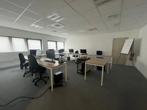 A LOUER BUREAUX 120M2 TRIGNAC PROCHE ST NAZAIRE GARE