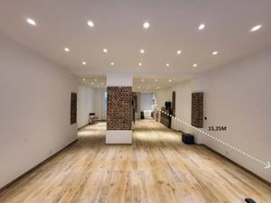 LOCAL COMMERCIAL RENOVÉ AU TROCADERO