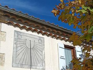 Maison en pierre de caractère avec grande parcelle agricole  idéal investisseur  gîte ou..