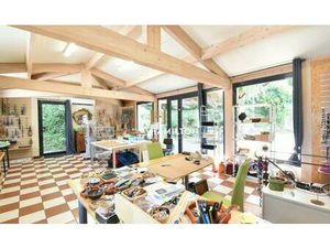 Local Commercial Avec Logement Attenant Et Appartement Indépendant