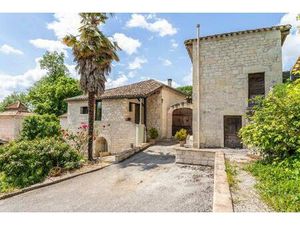 Propriété de campagne avec garage