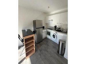 Location appartement 2 pièces 35 m² à Saint-Quentin-de-Baron (33750)