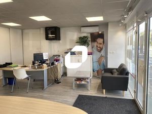 Location Commerce Villenave D Ornon 33140